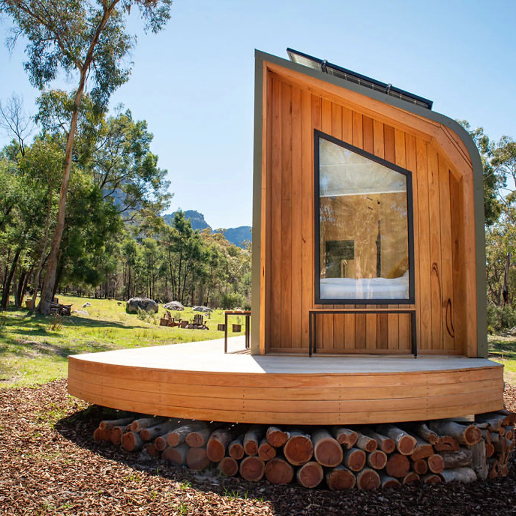 grampians nature and accommodation buildings