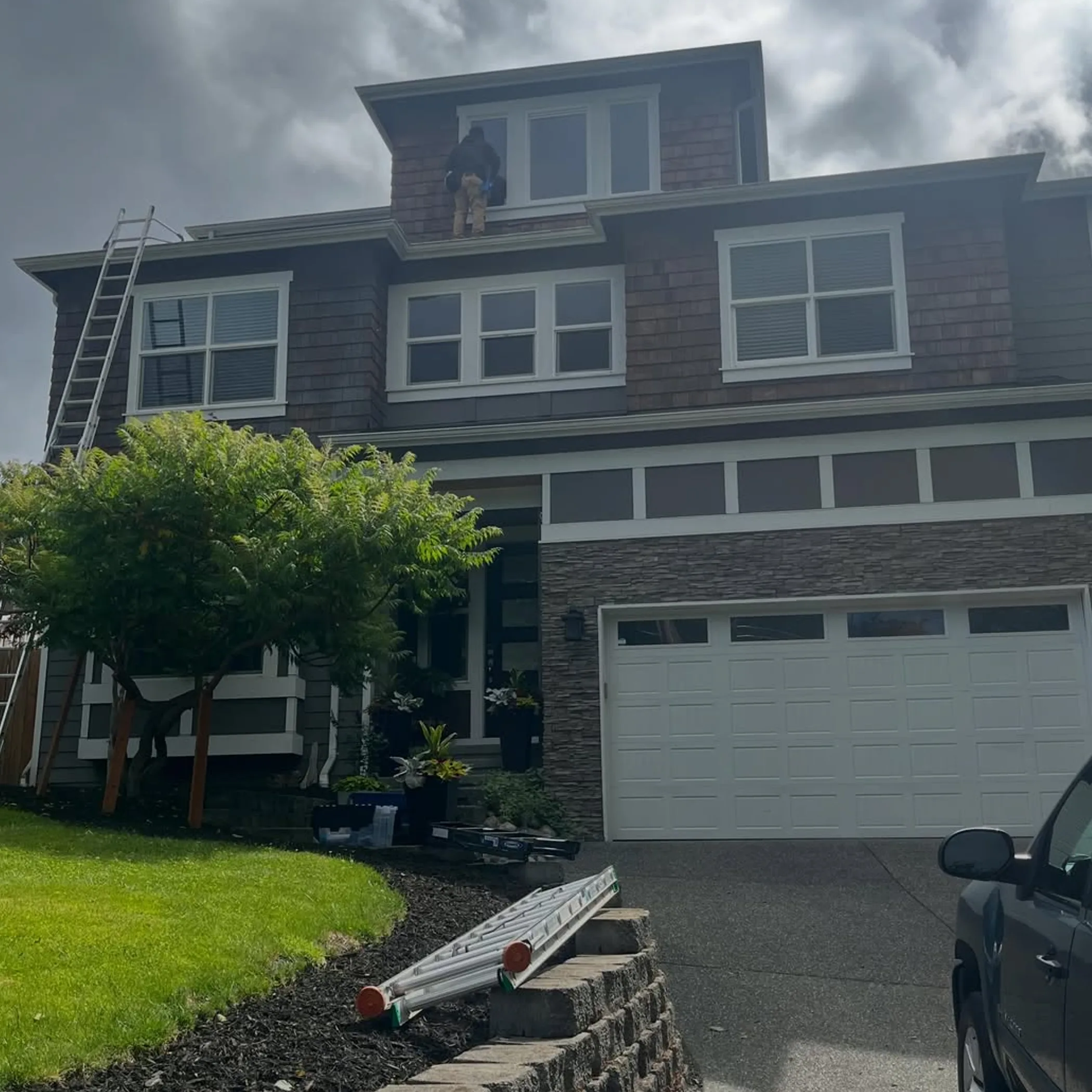 high-reach residential window cleaning